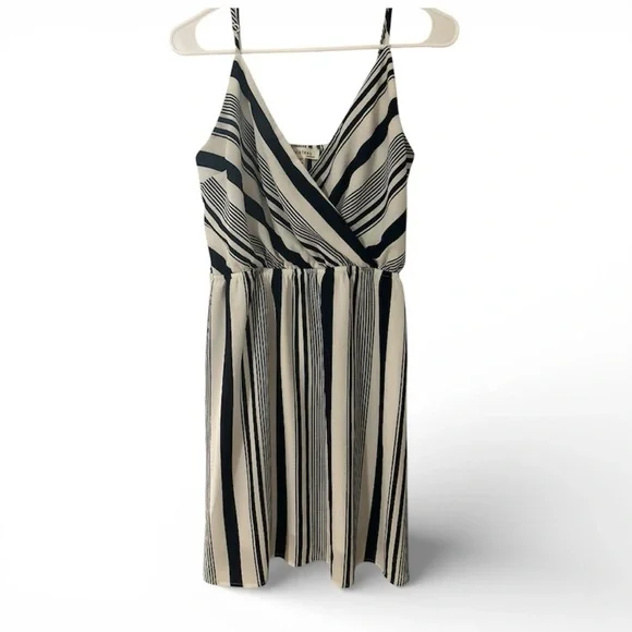 Monteau Black White Striped Faux Wrap V-Neck Sleeveless Dress Women’s Size Large - Picture 1 of 4